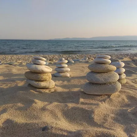 Beachfront Eva's House * Karianí