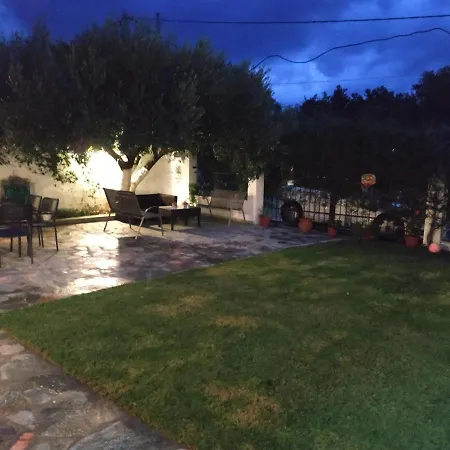 Beachfront Eva's House * Karianí