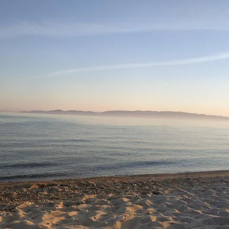 Beachfront Eva's House * Karianí