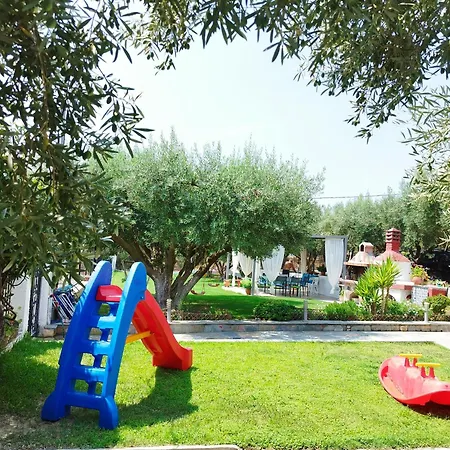 Beachfront Eva's House Karianí