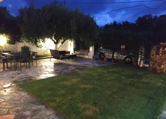 Beachfront Eva's House * Karianí