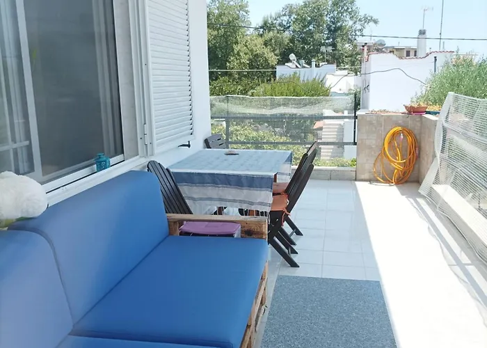 Beachfront Eva's House بيت للعطل