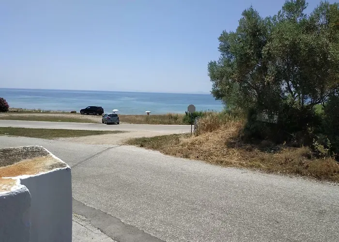 Beachfront Eva's House Σπίτι διακοπών Karianí