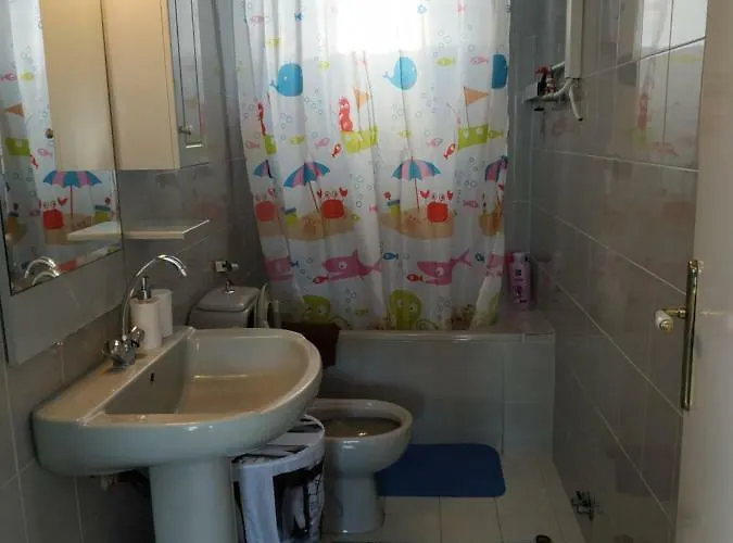 Beachfront Eva's House بيت للعطل